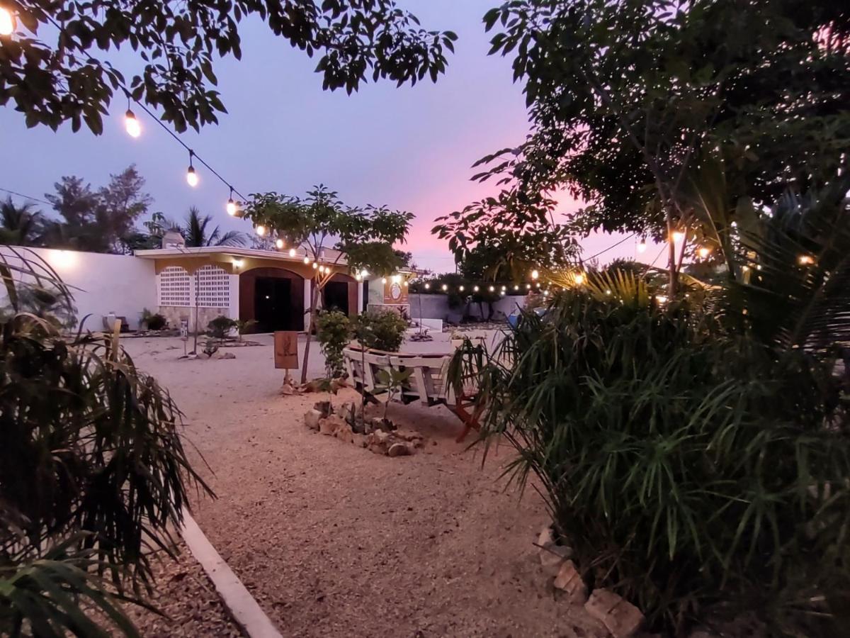 Hotel Villa Gabriela - Restaurant, Bikes ,Lands Tours Celestun Luaran gambar